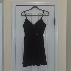 Super cute Francesca’s V neck Mini dress